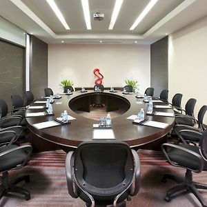 Holiday Inn Shanghai Hongqiao West By Ihg